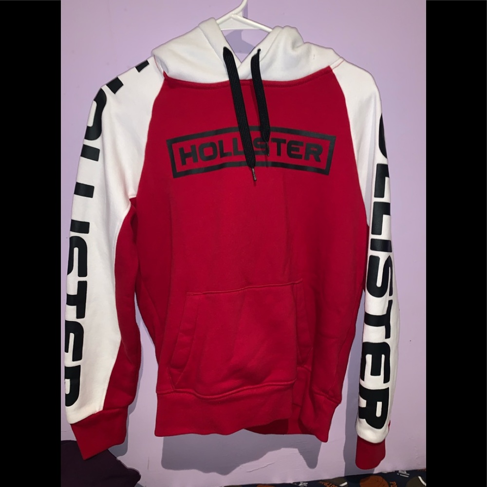 Hollister sweater